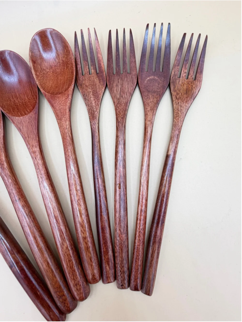 Set of 8 Wooden Flatware Utensils 4 Spoons 4 Forks 8.5